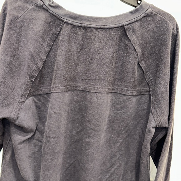 Lightweight Umgee sweatshirt size small - Picture 3 of 5